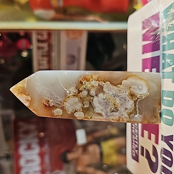 Flower Agate Tower - Picture 1 of 6